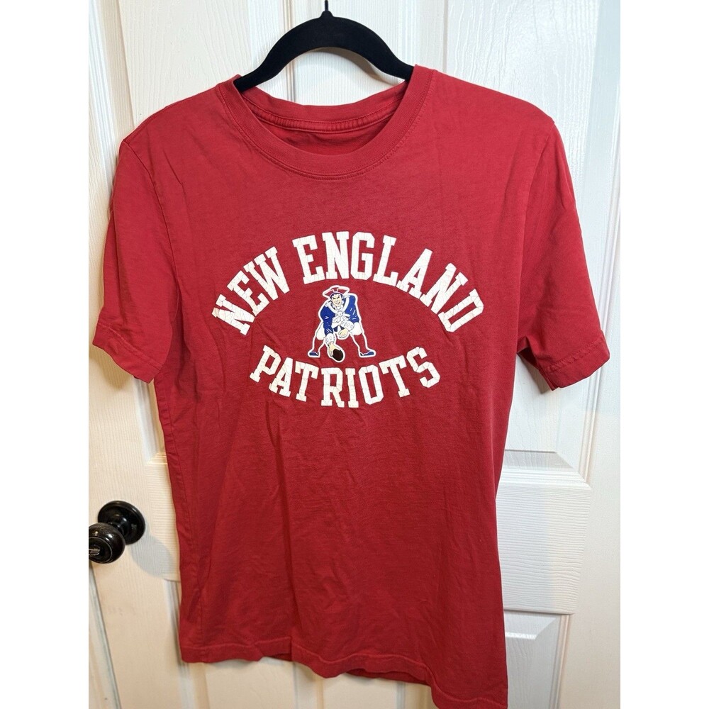 Nike New England Patriots Throwback Shirt - Pat Patriot Red Tee - Mens Medium